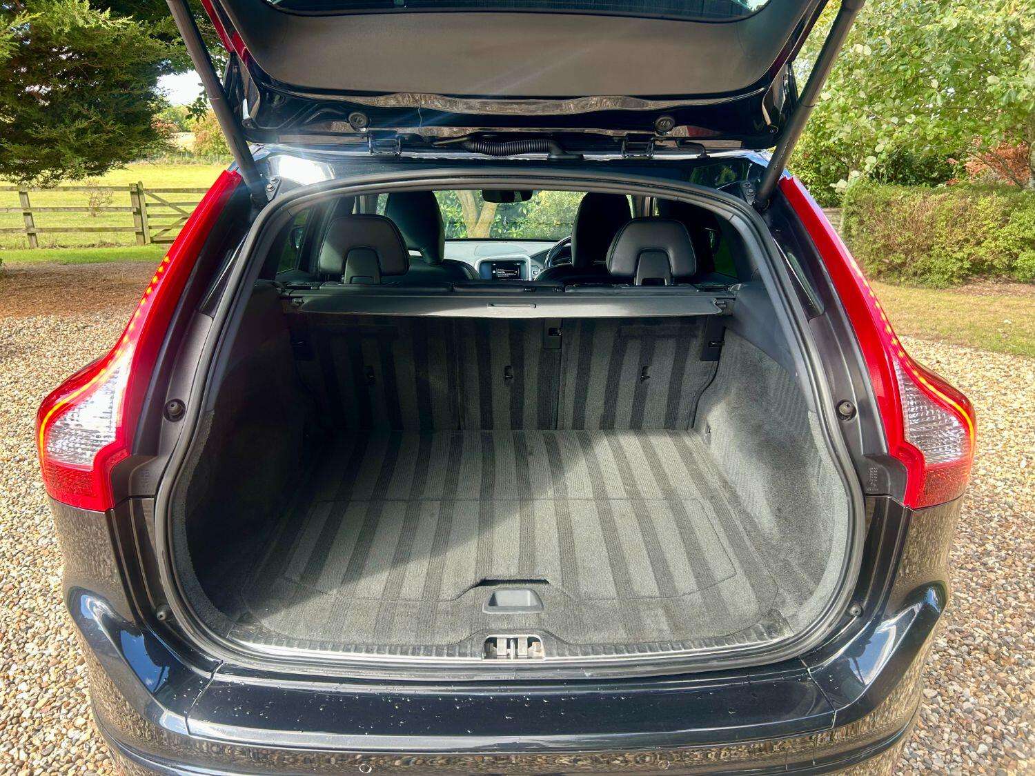 2014 VOLVO XC60 2014 VOLVO XC60