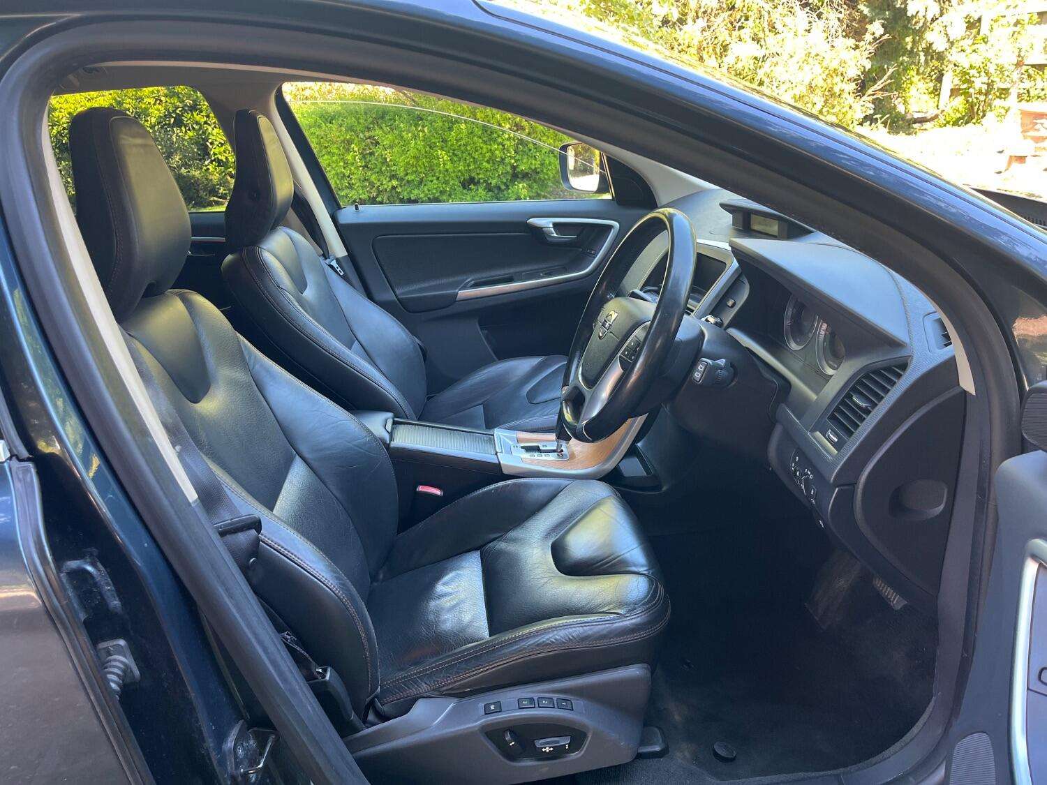 2009 VOLVO XC60 2009 VOLVO XC60