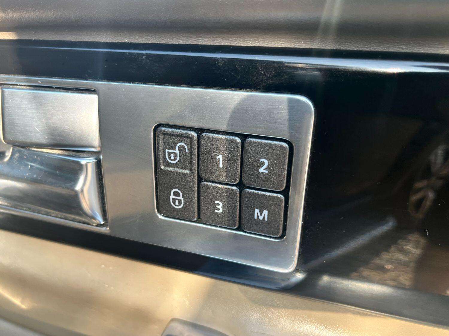 2013 LAND ROVER DISCOVERY 4 2013 LAND ROVER DISCOVERY 4