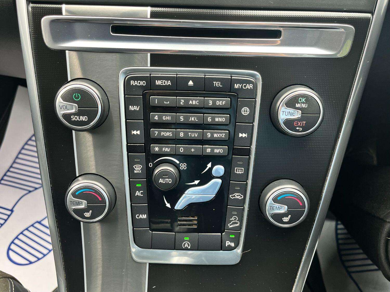 2017 VOLVO XC60 2017 VOLVO XC60