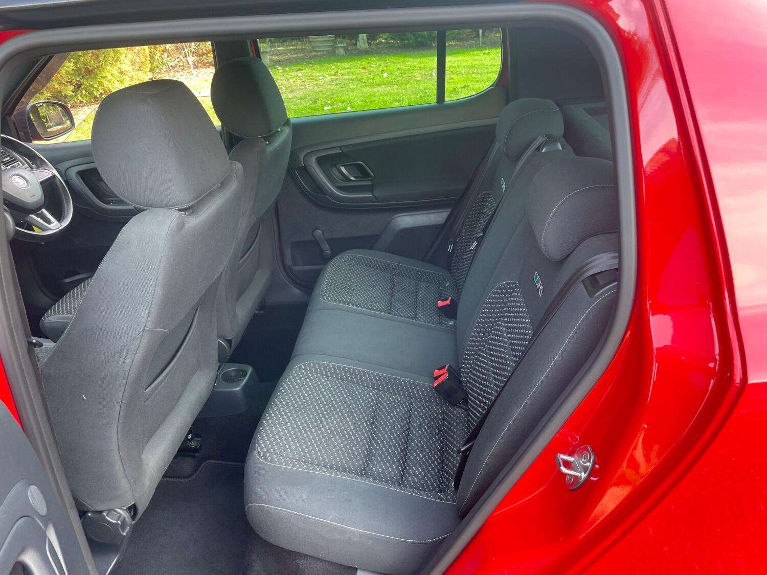 2013 SKODA FABIA 2013 SKODA FABIA