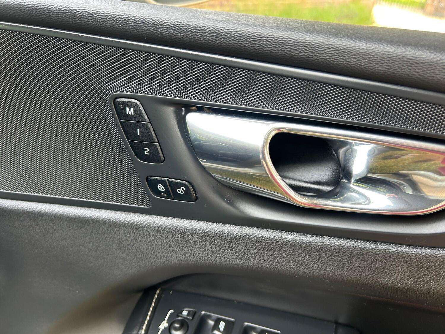 2018 VOLVO XC60 2018 VOLVO XC60