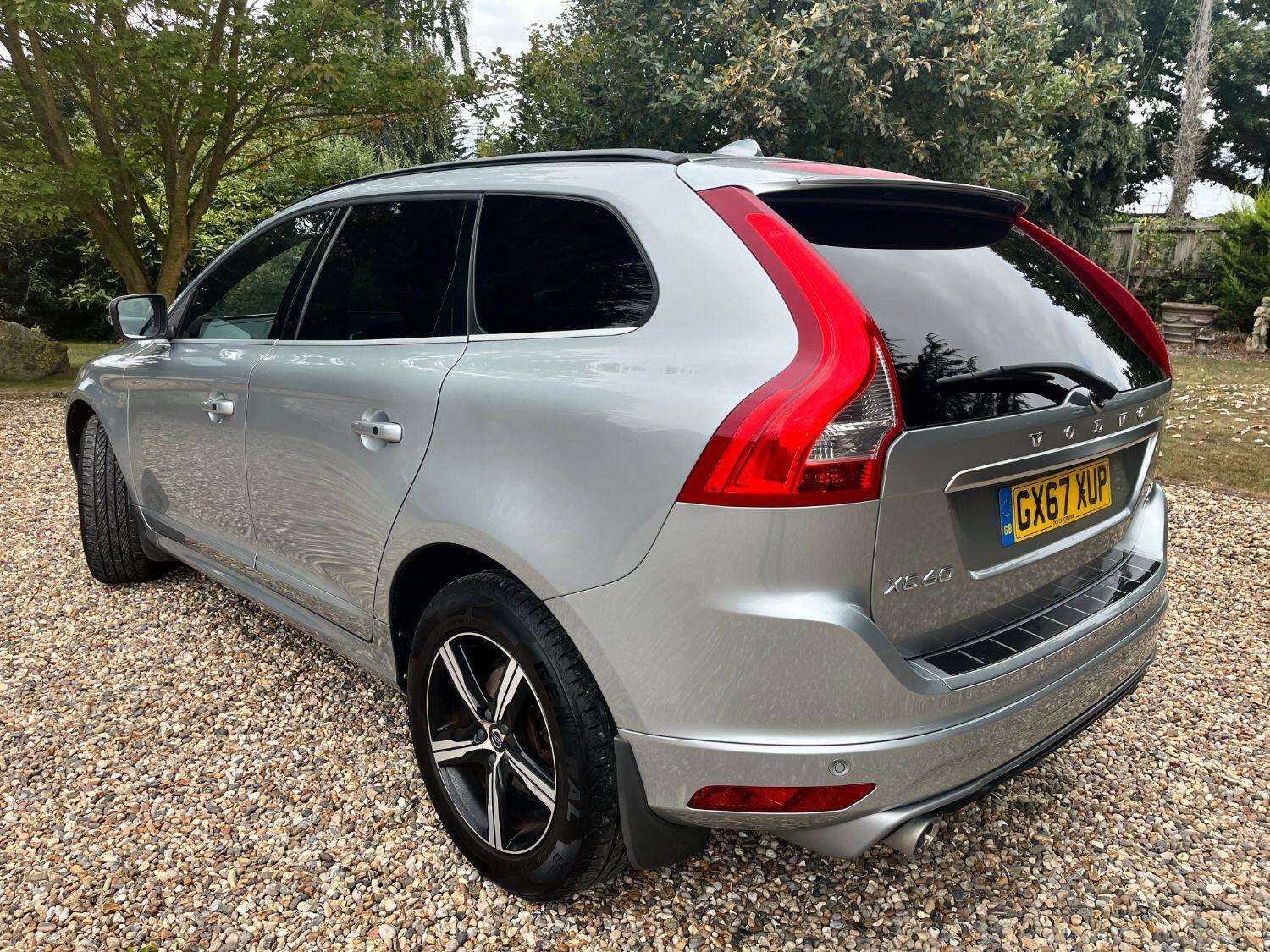 2017 VOLVO XC60 2017 VOLVO XC60