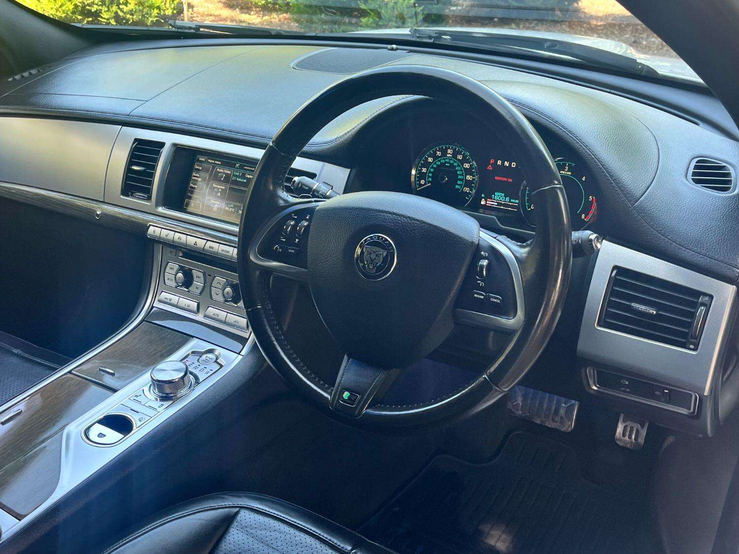 2015 JAGUAR XF 2015 JAGUAR XF