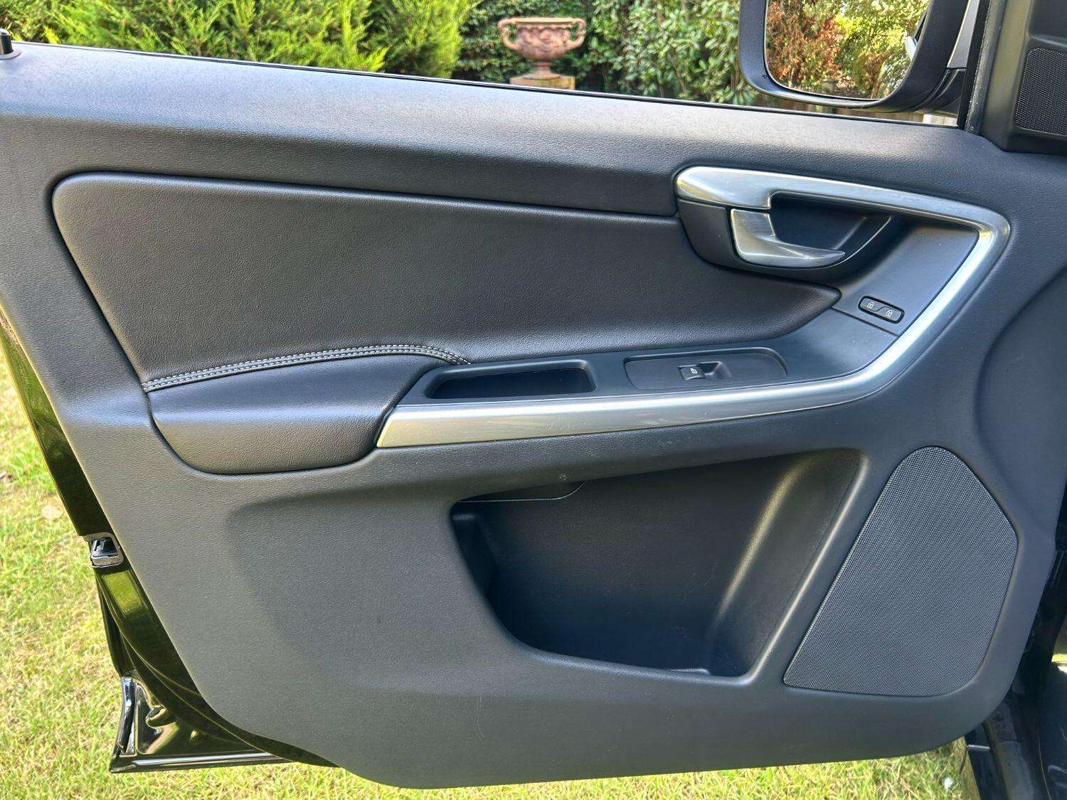 2014 VOLVO XC60 2014 VOLVO XC60