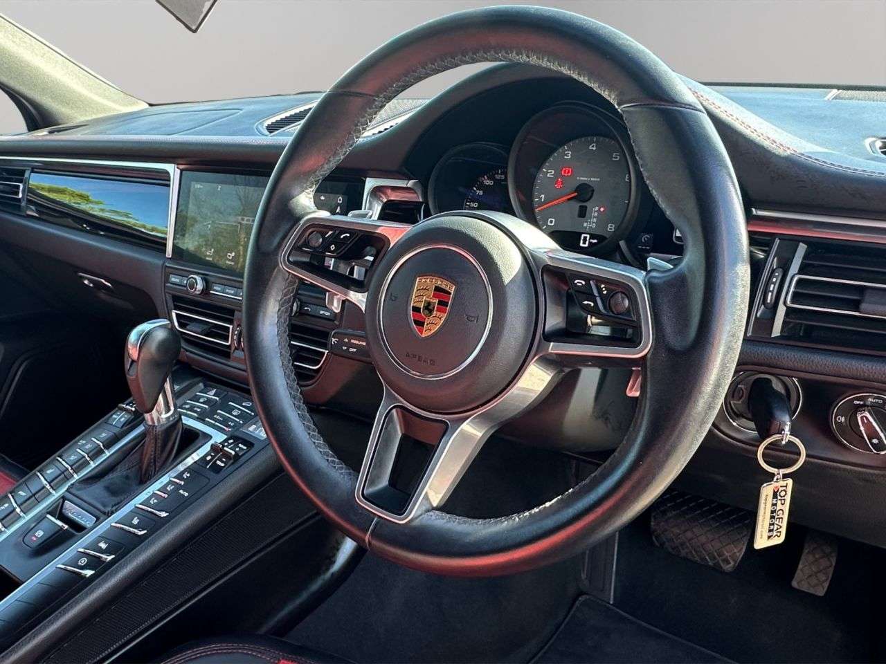 null PORSCHE MACAN null PORSCHE MACAN