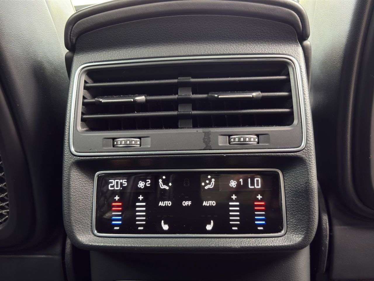 2020 AUDI SQ7 2020 AUDI SQ7