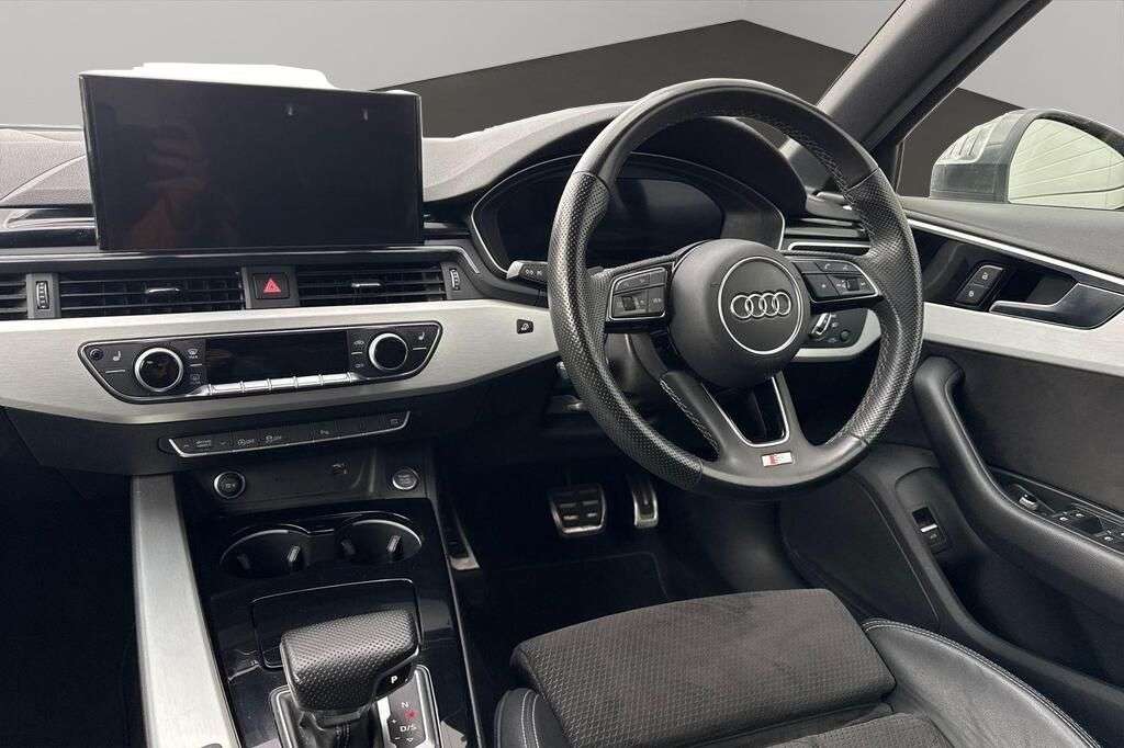 2021 AUDI A4 AVANT 2021 AUDI A4 AVANT