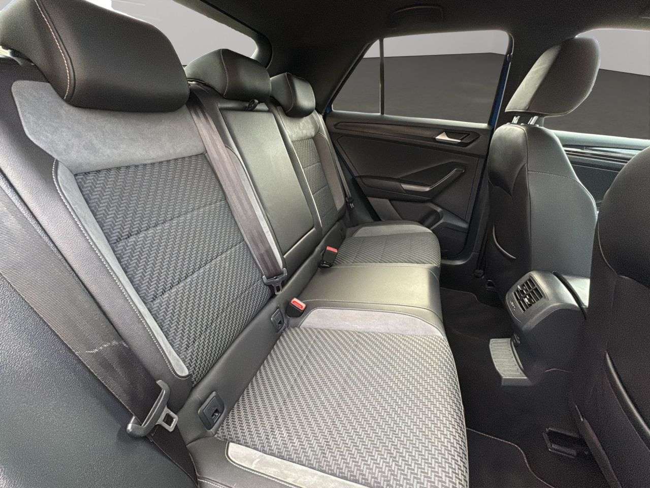 2019 VOLKSWAGEN T-ROC 2019 VOLKSWAGEN T-ROC