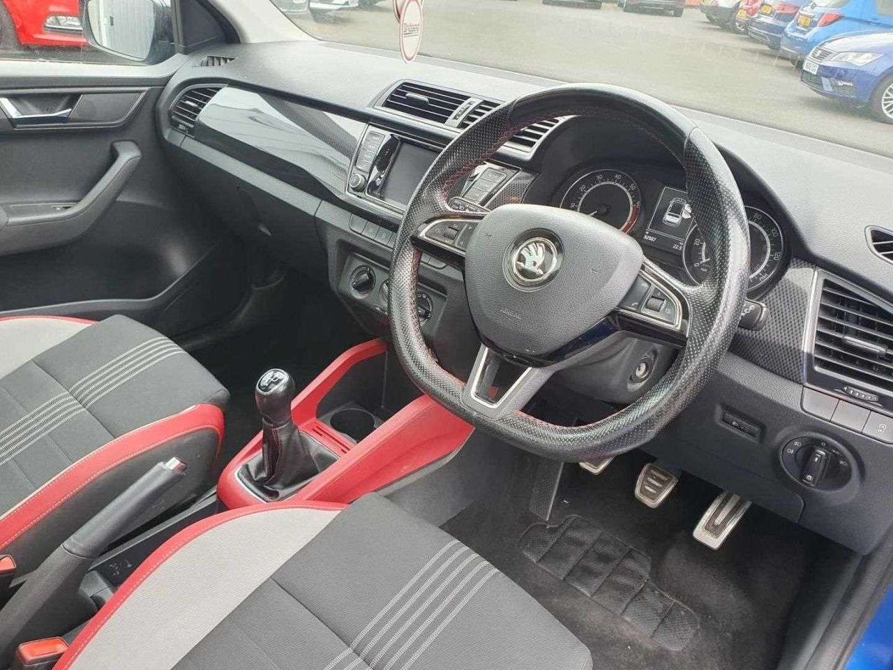 2017 SKODA FABIA 2017 SKODA FABIA