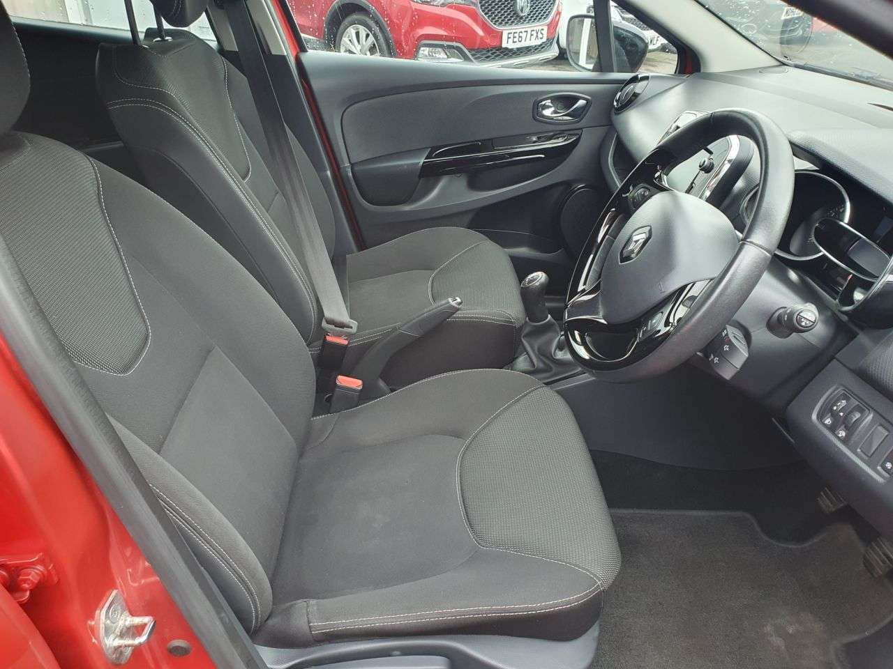 2013 RENAULT CLIO 2013 RENAULT CLIO