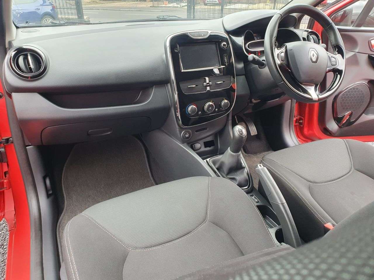 2013 RENAULT CLIO 2013 RENAULT CLIO