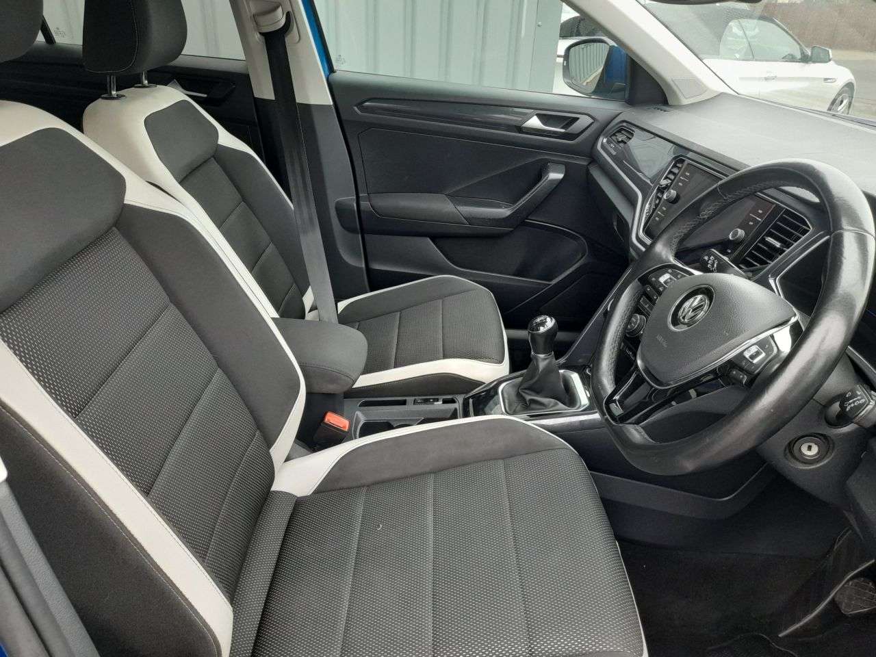 2018 VOLKSWAGEN T-ROC 2018 VOLKSWAGEN T-ROC