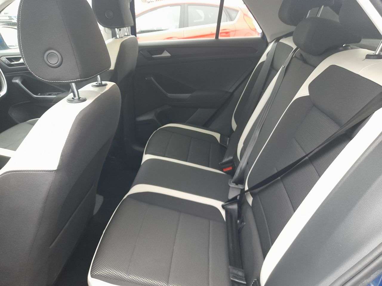 2018 VOLKSWAGEN T-ROC 2018 VOLKSWAGEN T-ROC