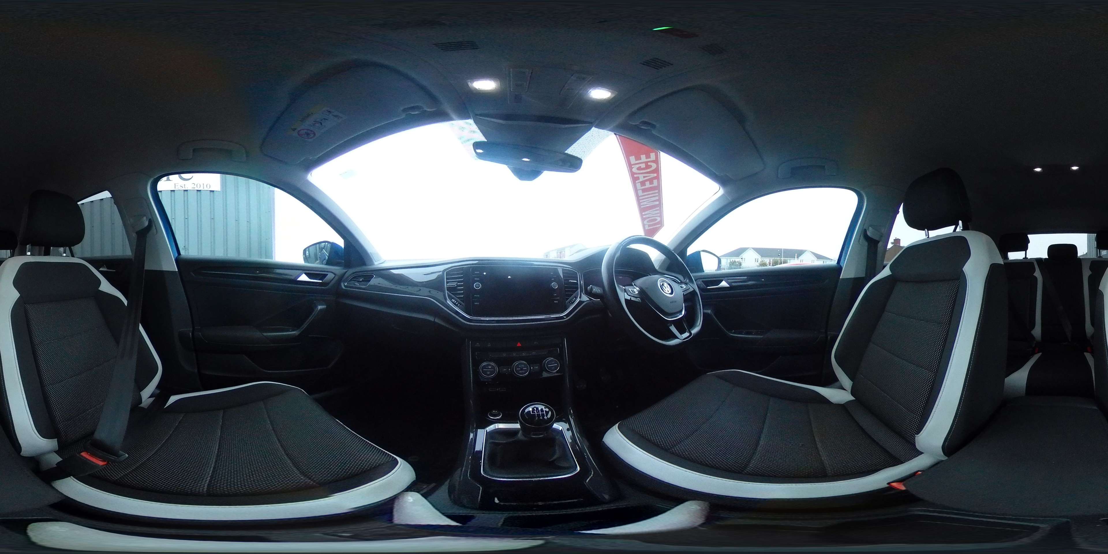 2018 VOLKSWAGEN T-ROC 2018 VOLKSWAGEN T-ROC