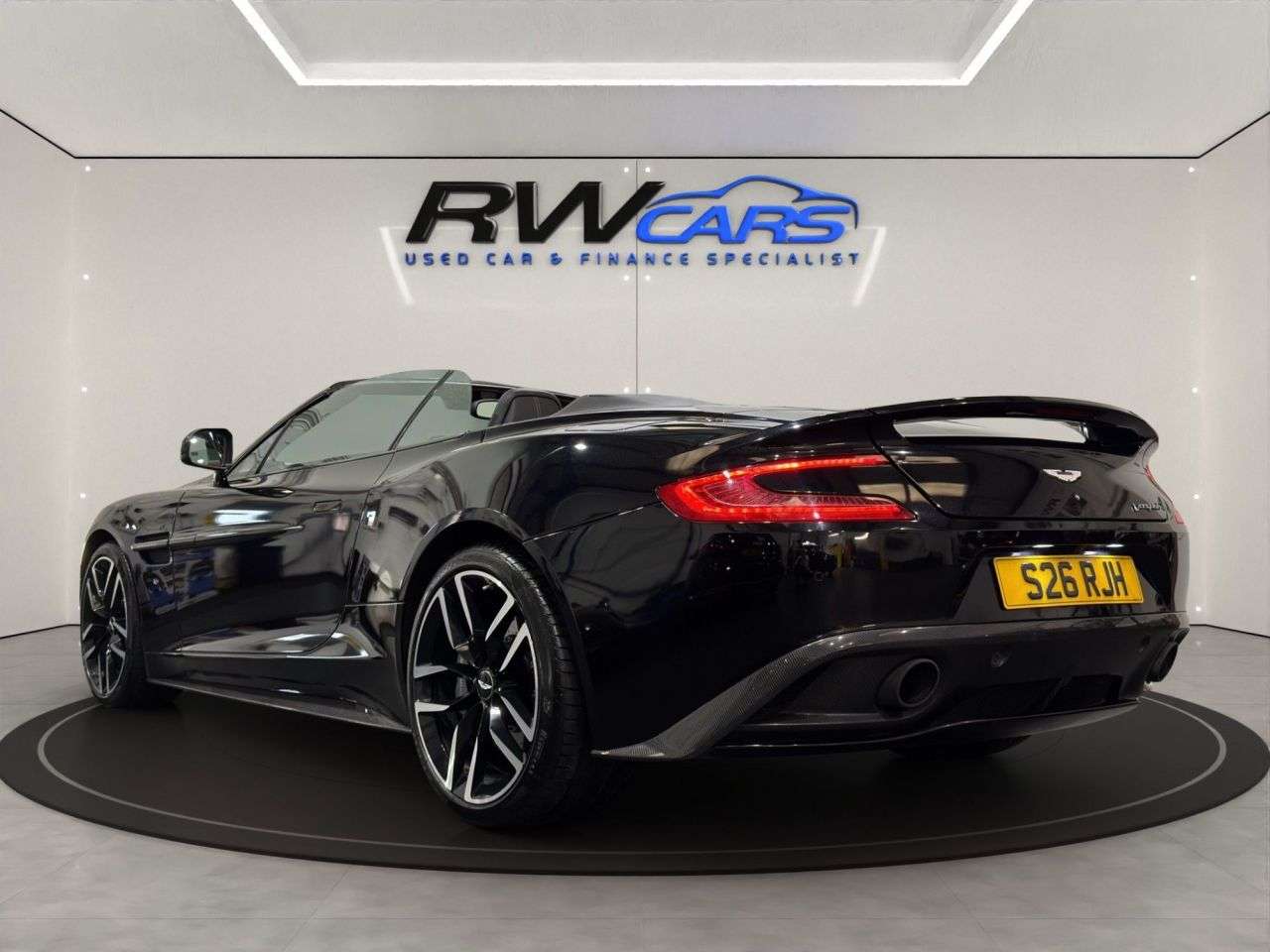 2017 ASTON MARTIN VANQUISH 2017 ASTON MARTIN VANQUISH