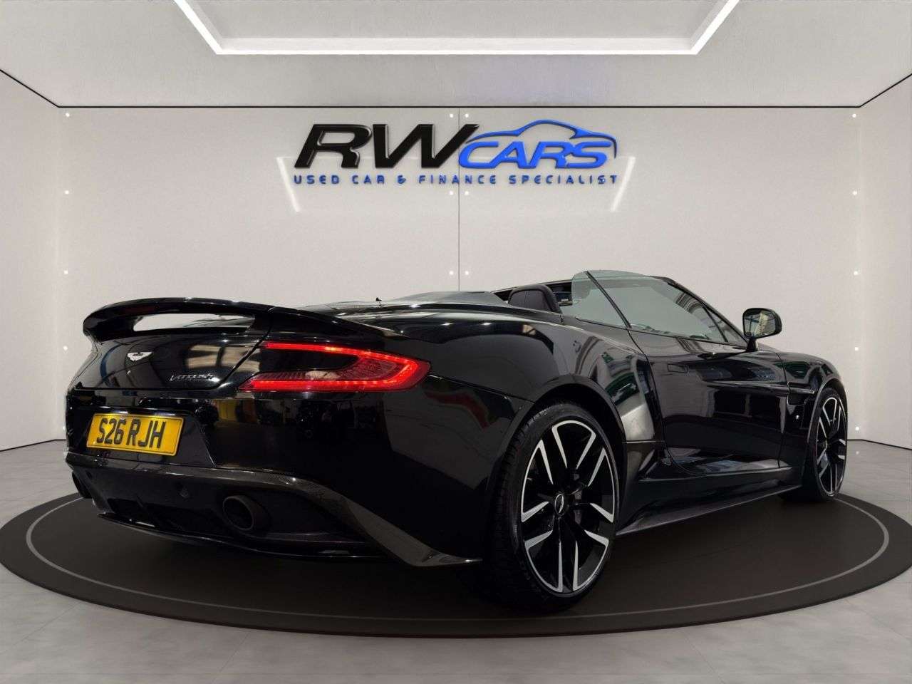 2017 ASTON MARTIN VANQUISH 2017 ASTON MARTIN VANQUISH