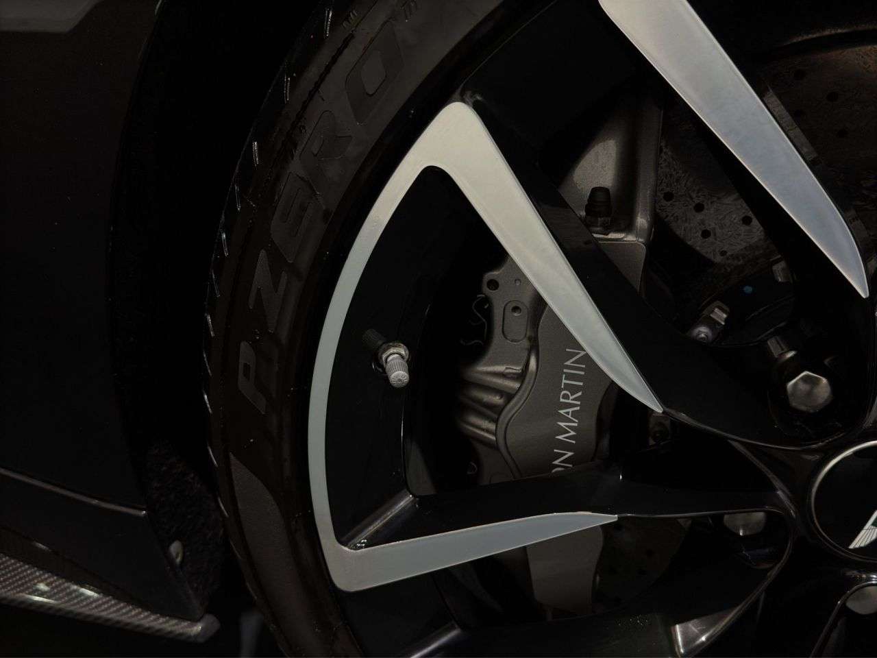 2017 ASTON MARTIN VANQUISH 2017 ASTON MARTIN VANQUISH