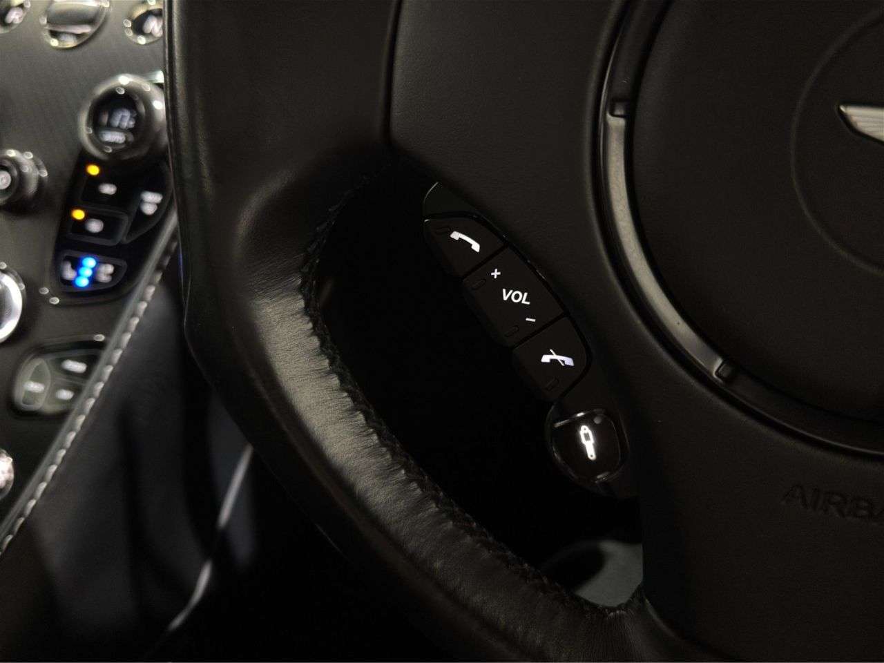 2017 ASTON MARTIN VANQUISH 2017 ASTON MARTIN VANQUISH