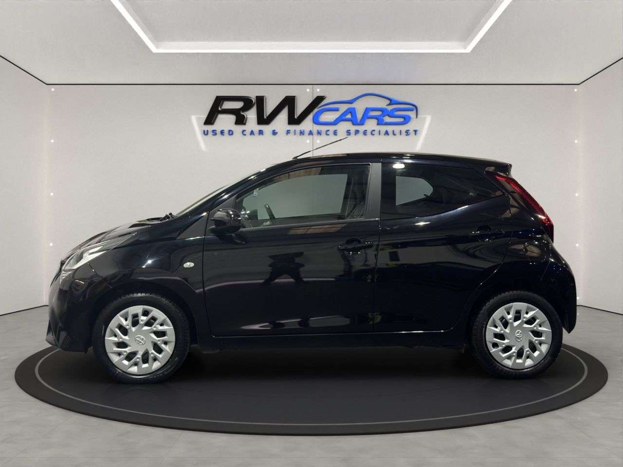 2021 TOYOTA AYGO 2021 TOYOTA AYGO