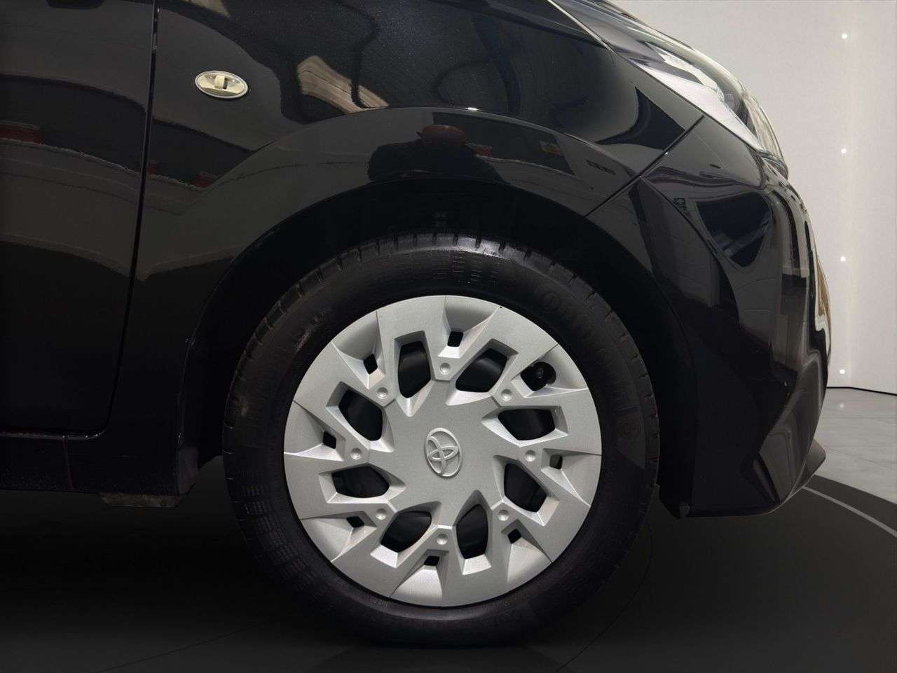 2021 TOYOTA AYGO 2021 TOYOTA AYGO