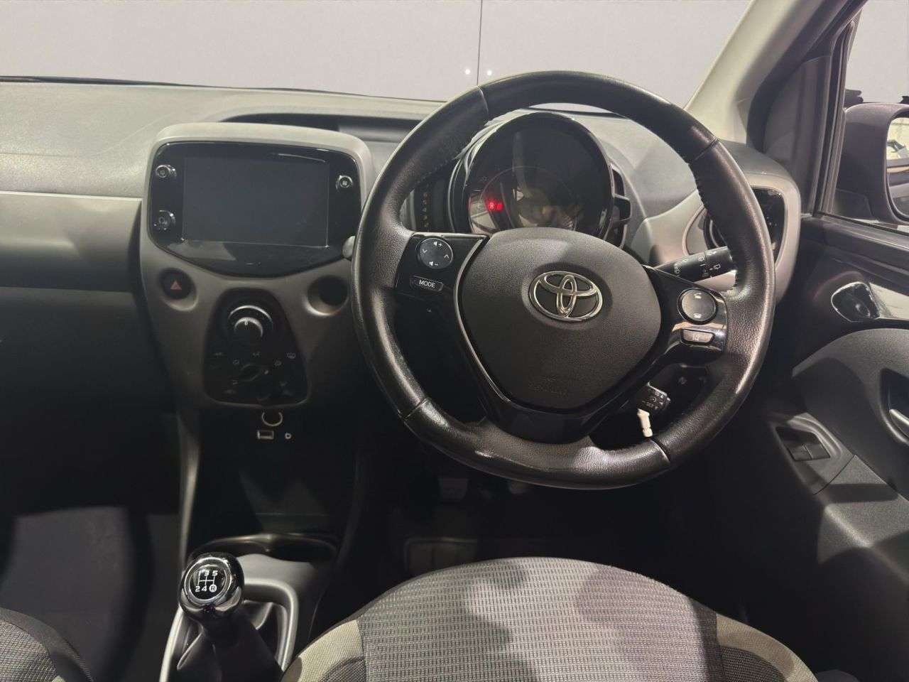 2021 TOYOTA AYGO 2021 TOYOTA AYGO