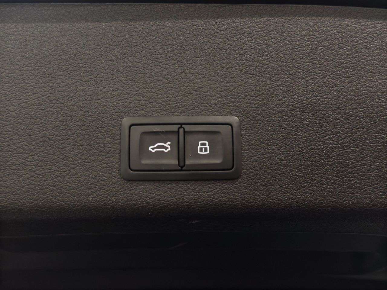 2019 AUDI E-TRON 2019 AUDI E-TRON