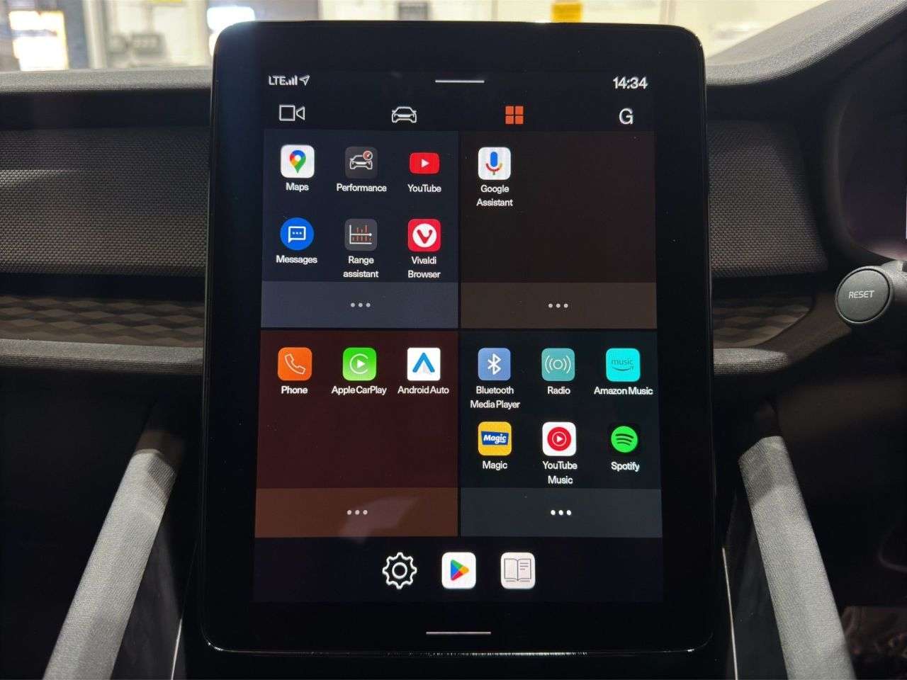 2022 POLESTAR POLESTAR 2 2022 POLESTAR POLESTAR 2