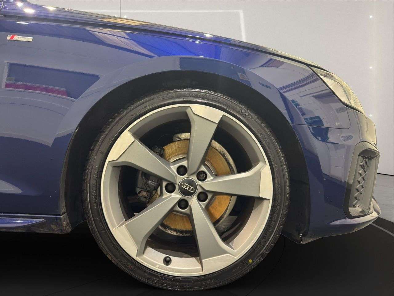 null AUDI A4 null AUDI A4