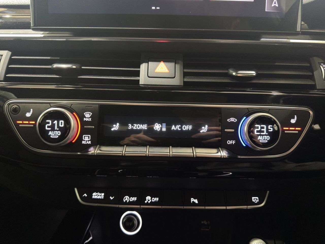 null AUDI A4 null AUDI A4