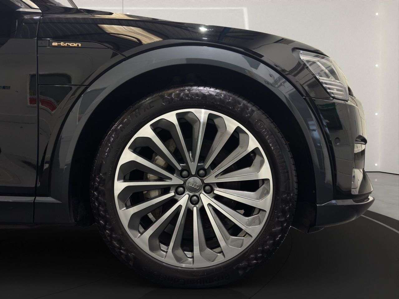 2020 AUDI E-TRON 2020 AUDI E-TRON