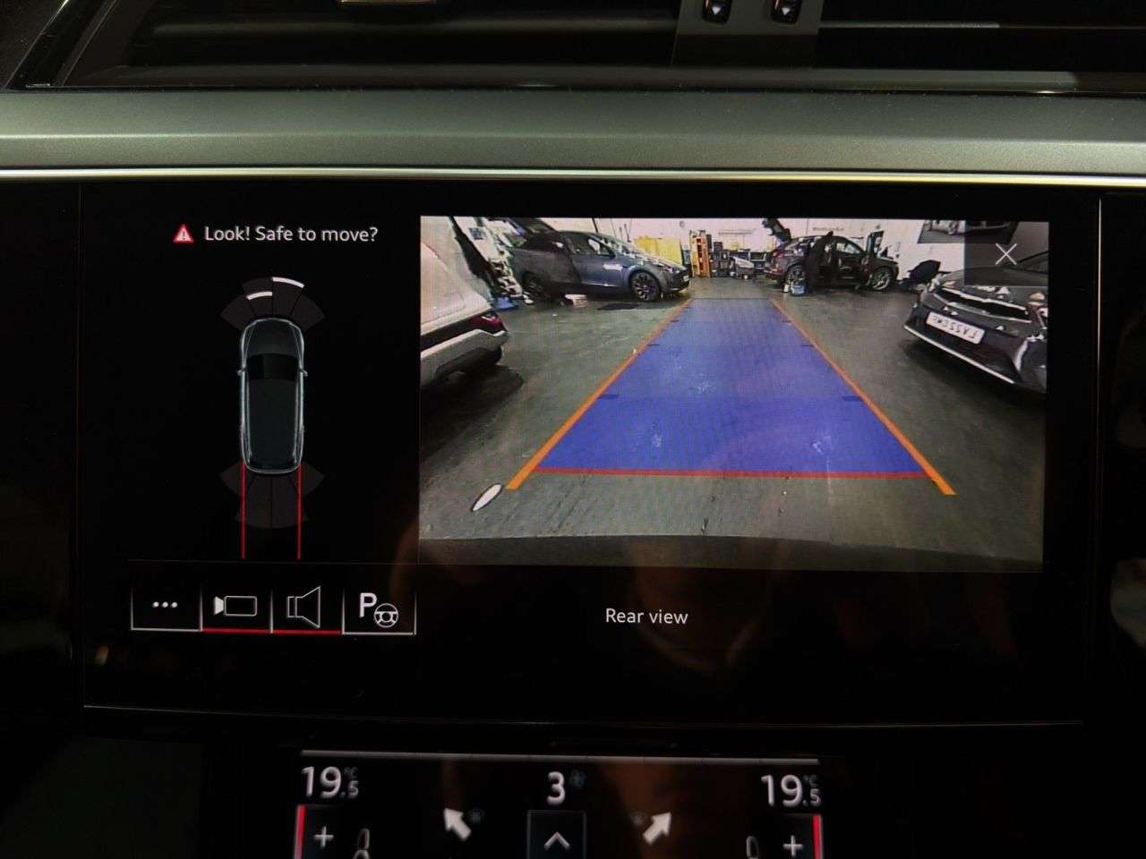 2020 AUDI E-TRON 2020 AUDI E-TRON