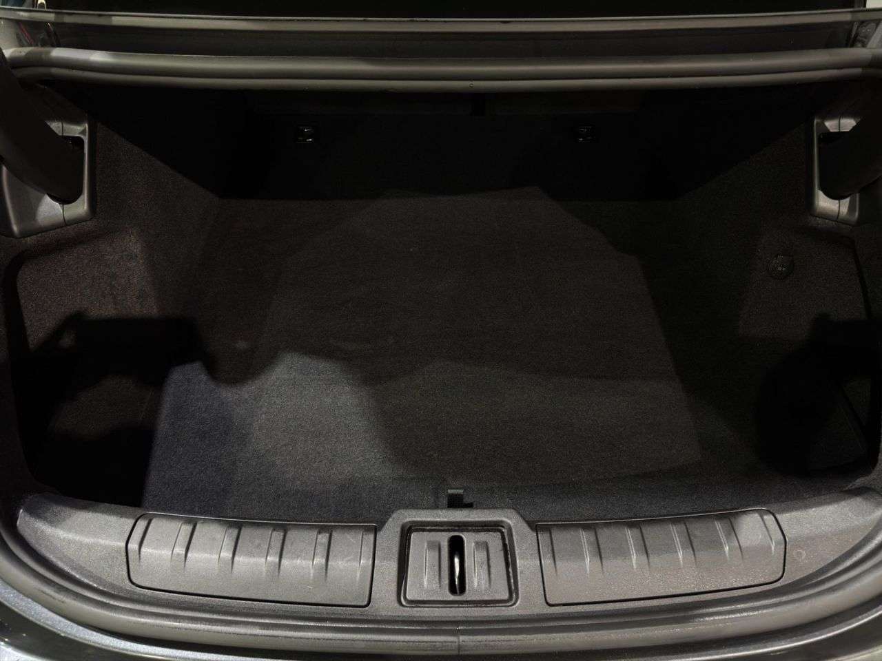 2021 PORSCHE TAYCAN 2021 PORSCHE TAYCAN