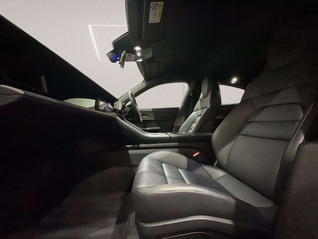 2021 PORSCHE TAYCAN 2021 PORSCHE TAYCAN