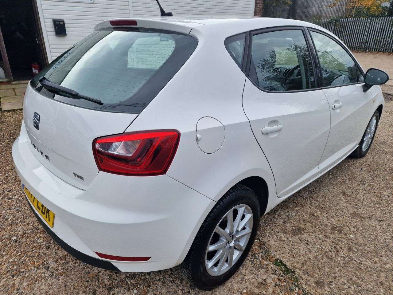2017 SEAT IBIZA 2017 SEAT IBIZA