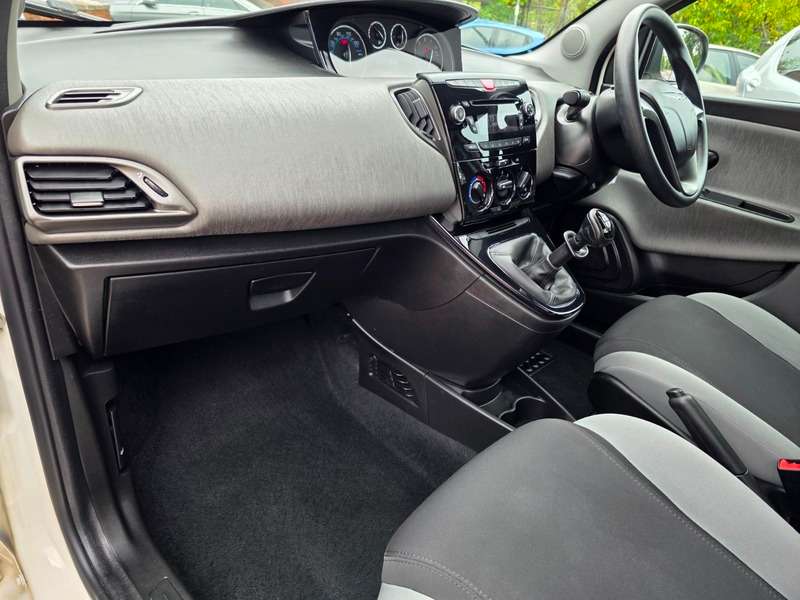 2014 CHRYSLER YPSILON 2014 CHRYSLER YPSILON