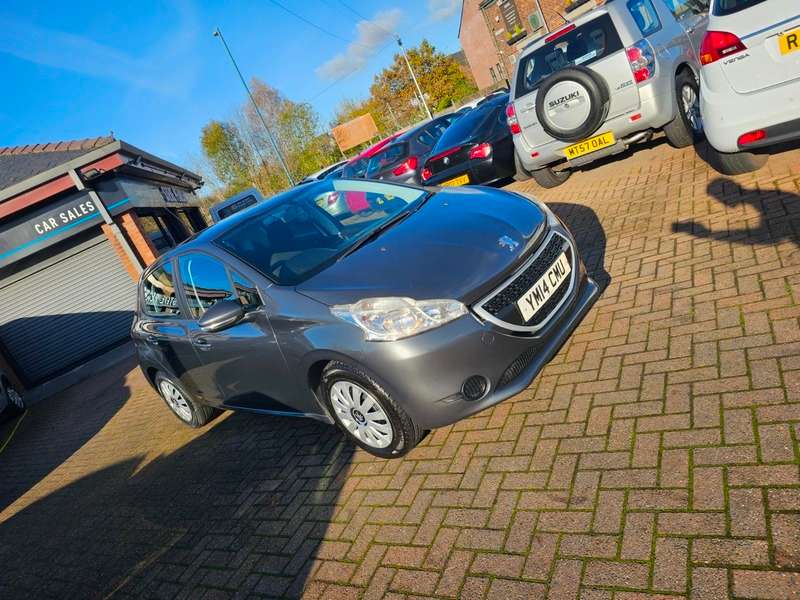 2014 PEUGEOT 208 2014 PEUGEOT 208