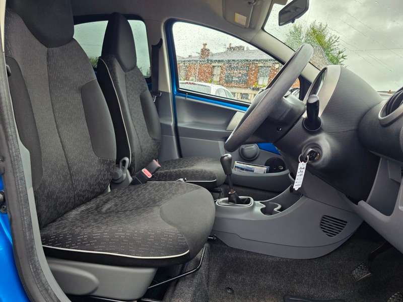 2012 PEUGEOT 107 2012 PEUGEOT 107