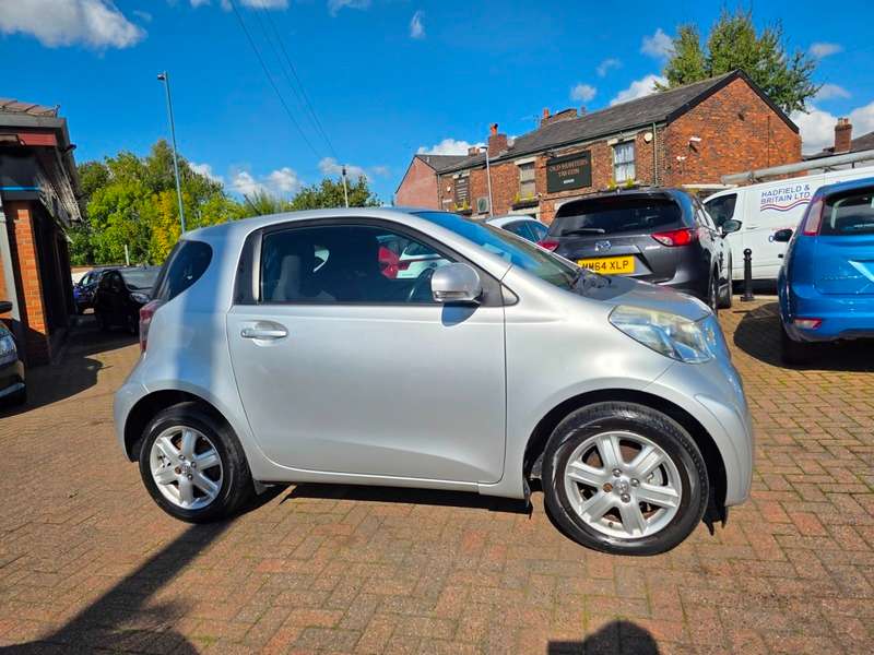 2009 TOYOTA IQ 2009 TOYOTA IQ