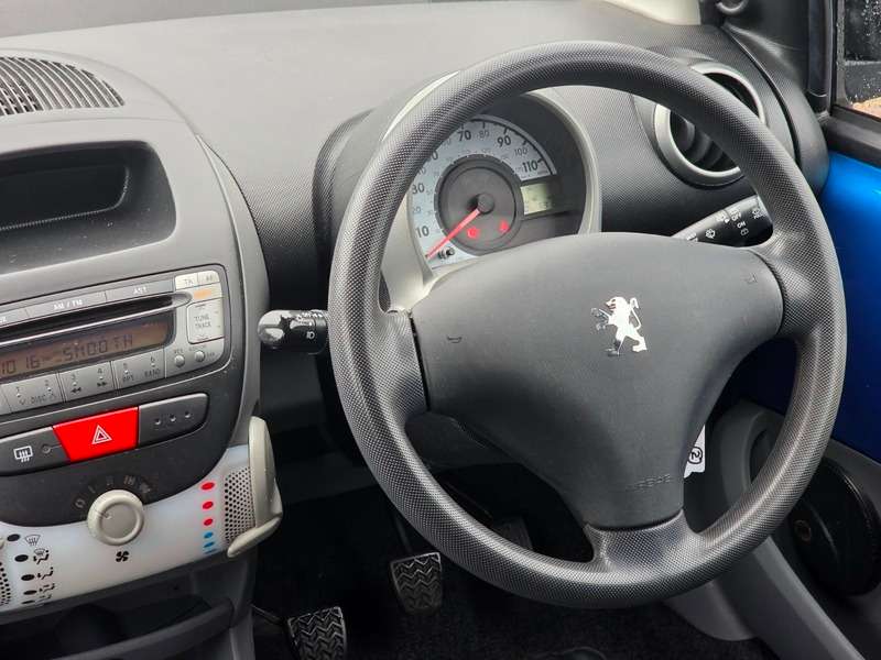 2012 PEUGEOT 107 2012 PEUGEOT 107