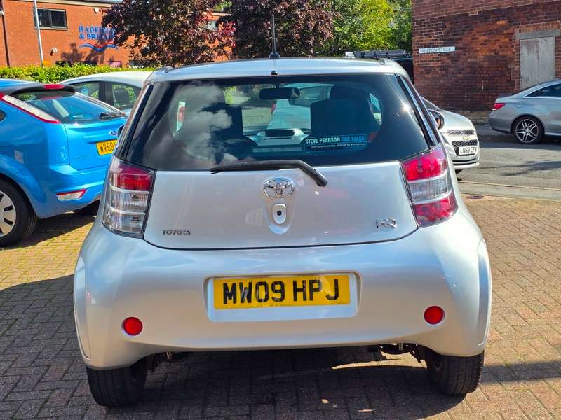 2009 TOYOTA IQ 2009 TOYOTA IQ