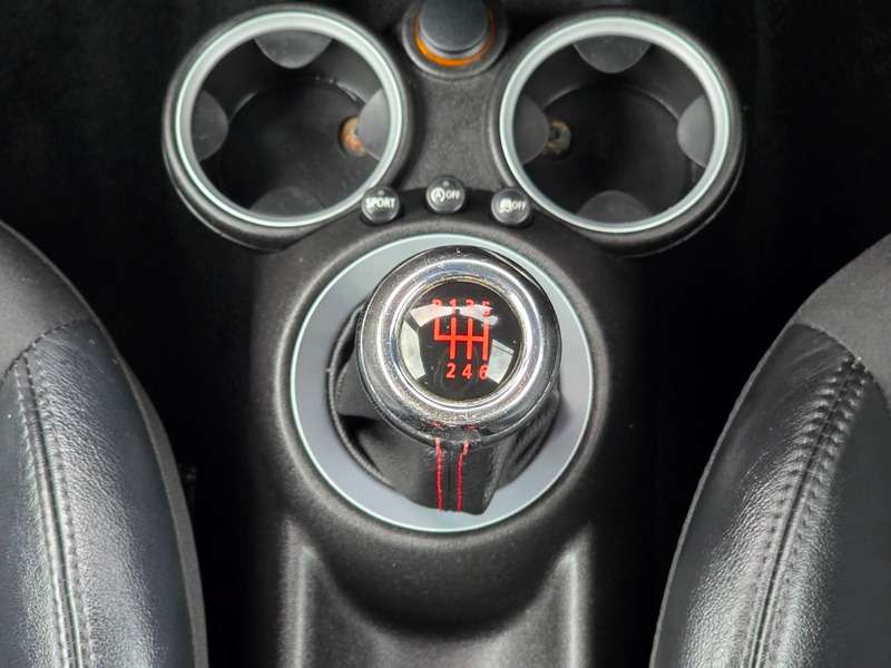 2011 MINI MINI 2011 MINI MINI