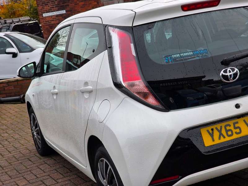 2015 TOYOTA AYGO 2015 TOYOTA AYGO