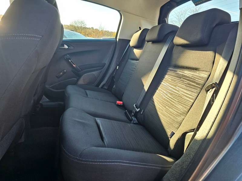 2014 PEUGEOT 208 2014 PEUGEOT 208