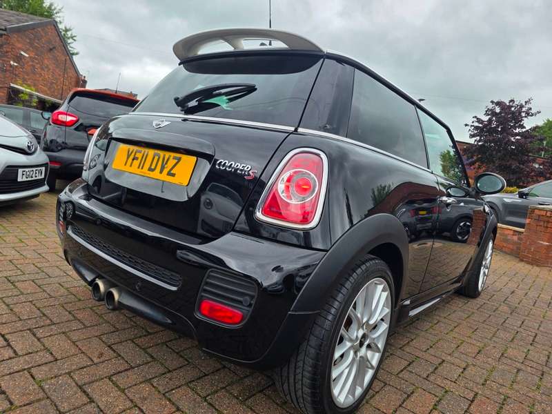 2011 MINI MINI 2011 MINI MINI