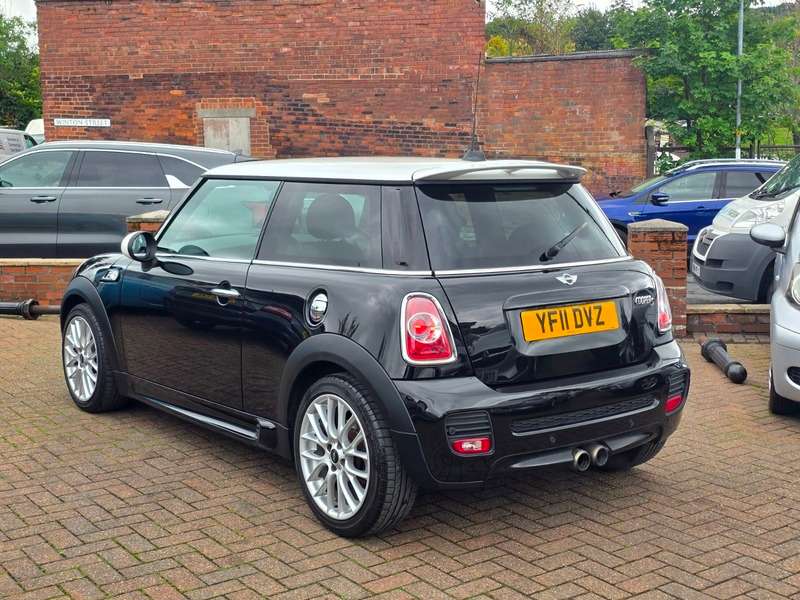 2011 MINI MINI 2011 MINI MINI