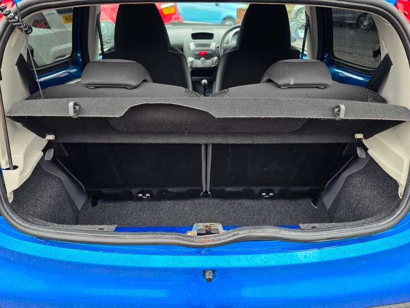 2012 PEUGEOT 107 2012 PEUGEOT 107