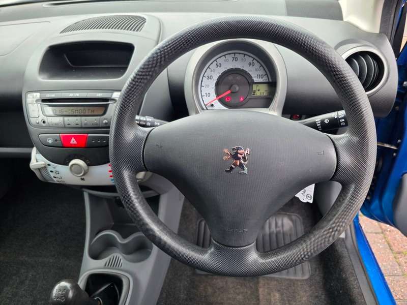 2012 PEUGEOT 107 2012 PEUGEOT 107