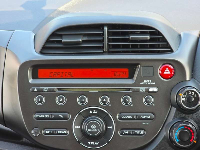 2013 HONDA JAZZ 2013 HONDA JAZZ