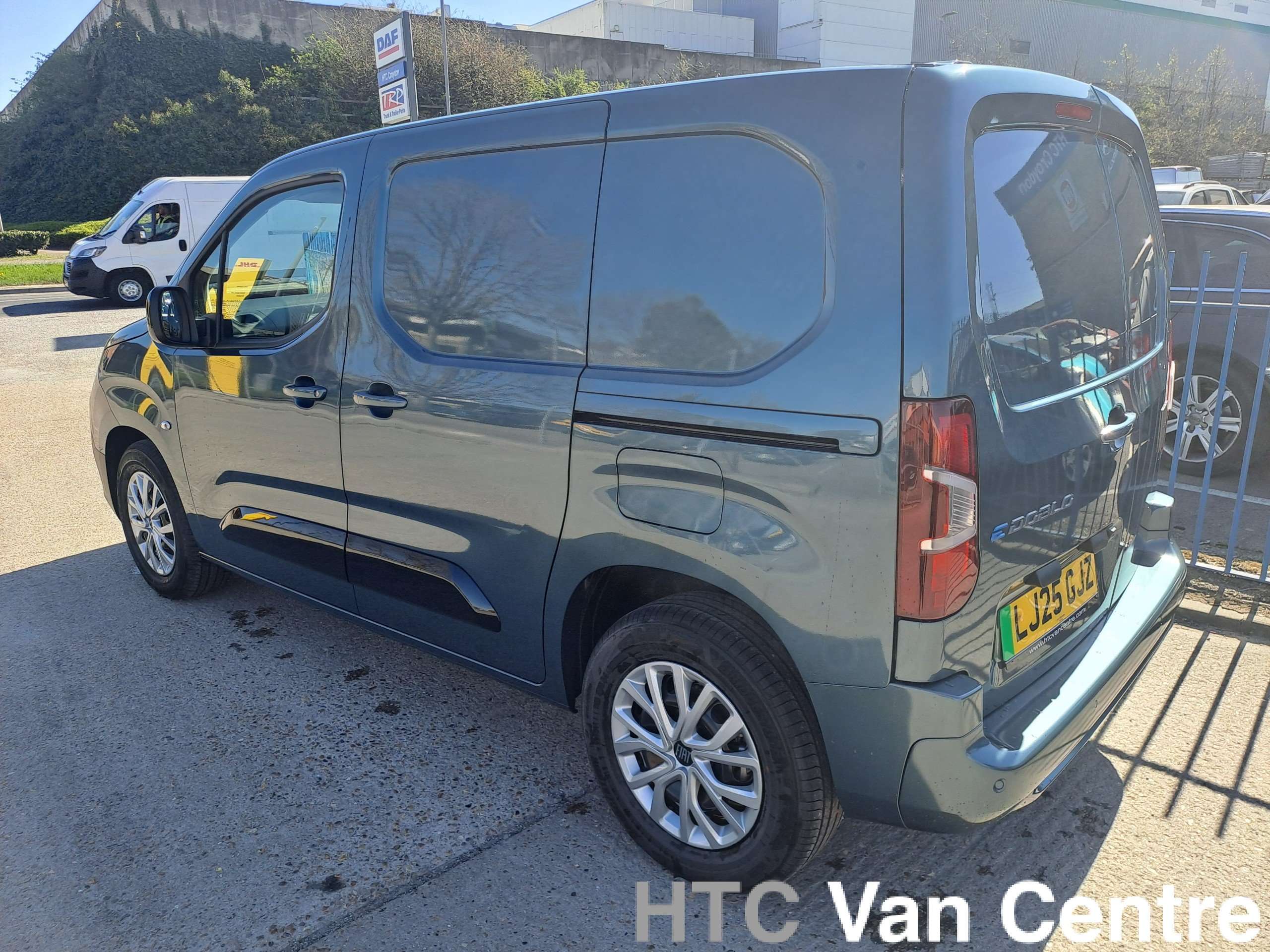 null FIAT E-DOBLO null FIAT E-DOBLO